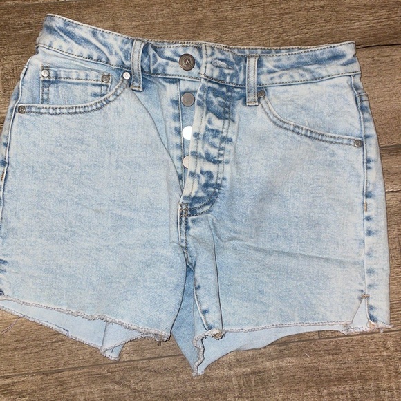 Macy's Pants - AND NOW THIS- HUGH WAISTED SHORTS